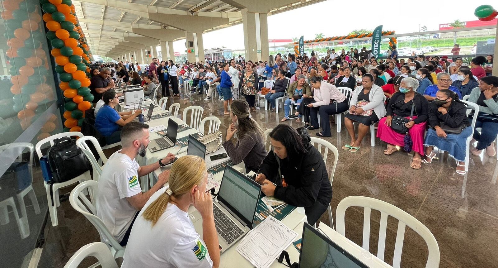 Programa Mais Empregos oferece mais de 3 mil vagas de trabalho para pessoas com ou sem experiência, em Goiânia e região Metropolitana